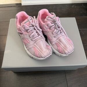 Balenciaga Pink Sneakers Knit Upper Chunky Sole Size 35 NWT